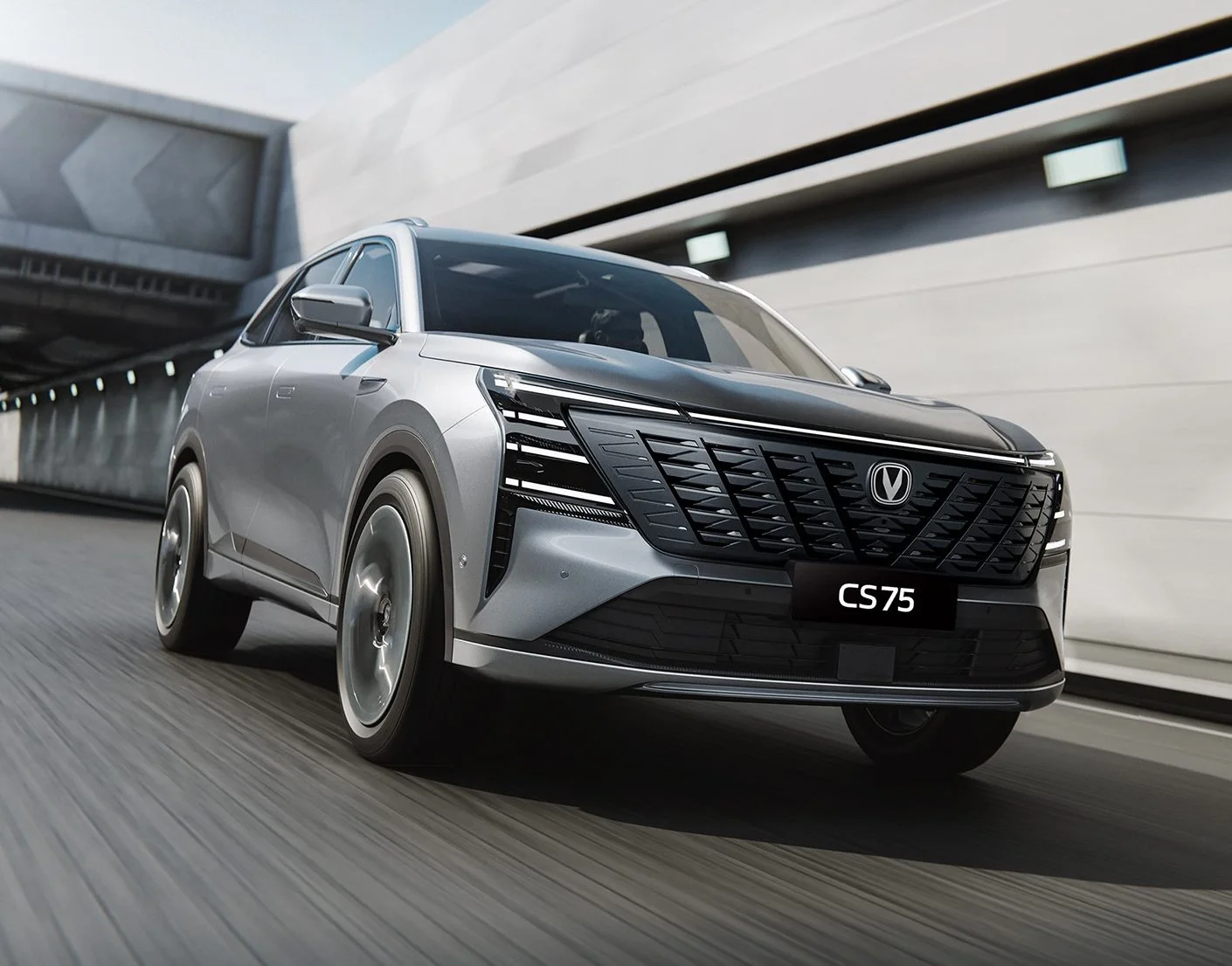CAOA Changan CS75 Infinity prateado em foto oficial de lançamento